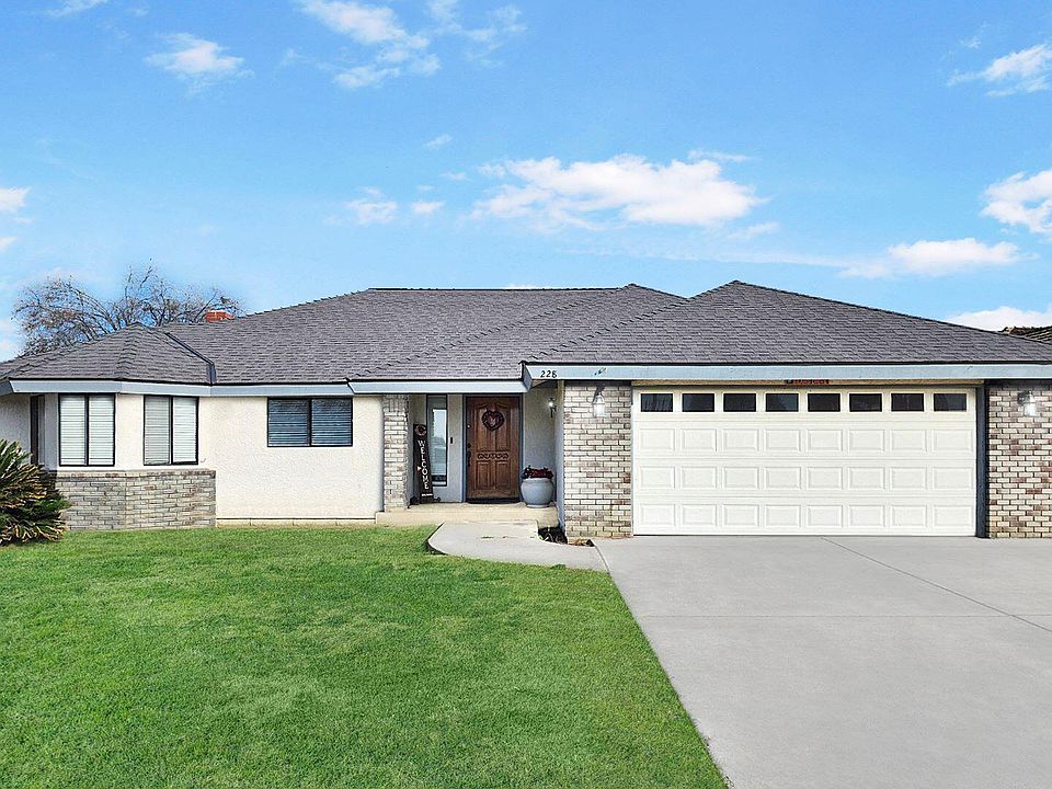 1st image of 228 E Fargo Avenue