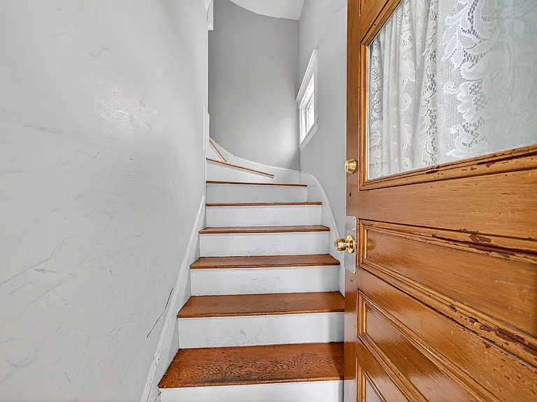 52 Pearson Rd #2 — Photo 4