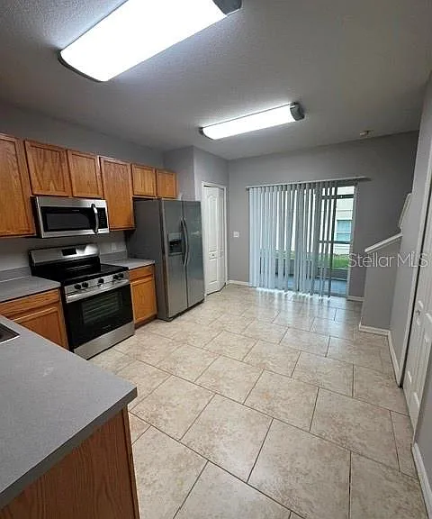 15723 Fishhawk Falls Dr — Photo 6