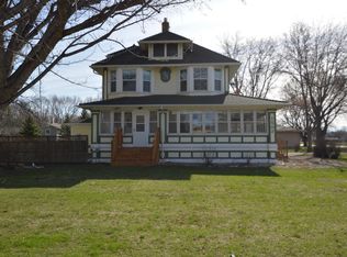 1502 N Dakota St, Aberdeen, SD 57401
