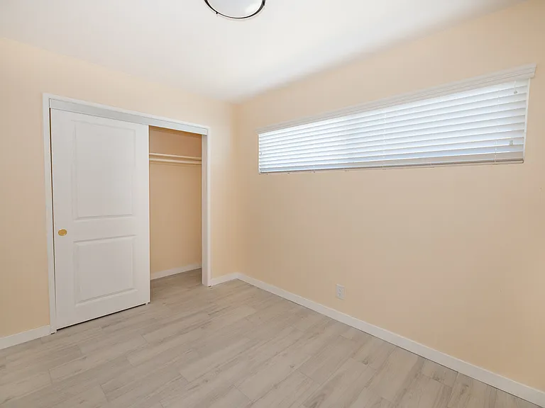 17561 Jefferson Ln #A — Photo 10