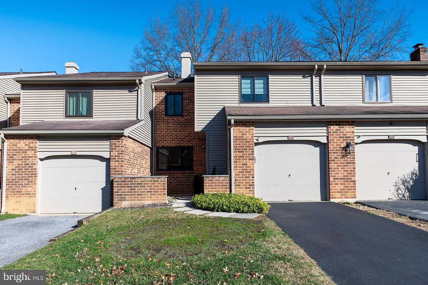 204 Camsten Ct photo 1