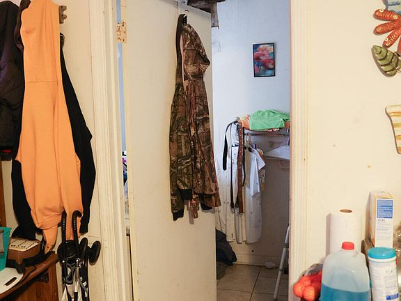 5th image of 5754 Taggart Dr #A & B