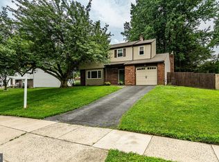 409 Keanon Dr, Marcus Hook, PA 19061