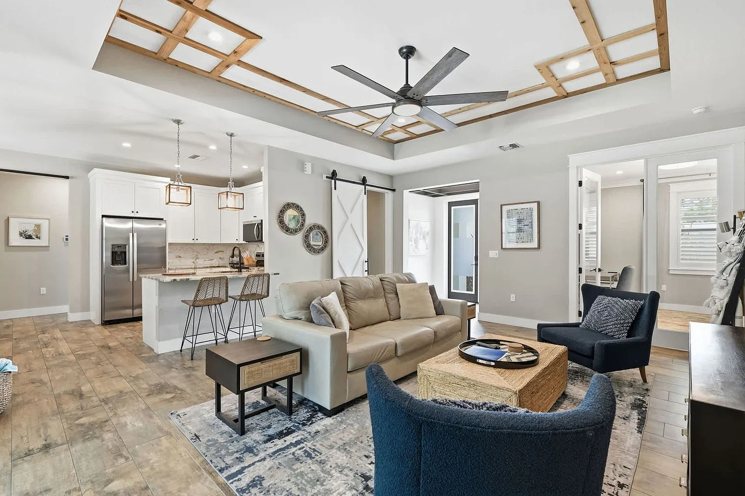 4 bed, 2.0 bath, 1765 sqft, $9,975 — Photo 3