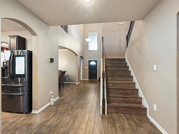 5th image of 4406 Clara Rose Ln