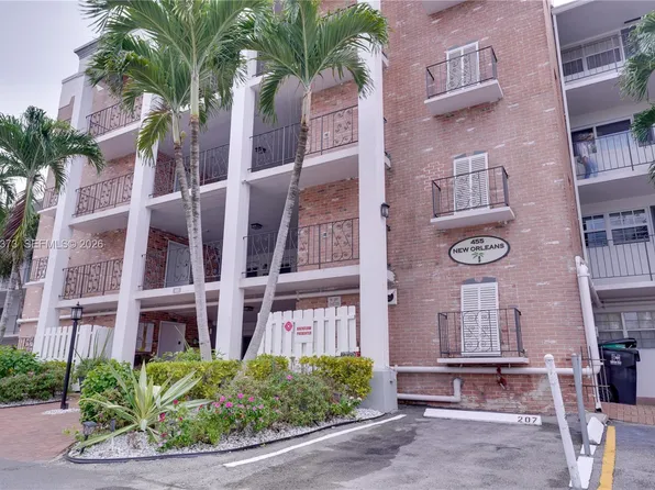 455 Paradise Isle Blvd APT 402, Hallandale, FL 33009