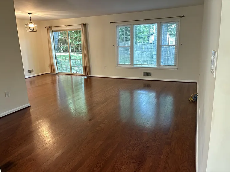 4834 King Solomon Dr — Photo 5