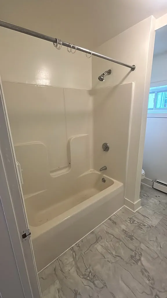 2 bed, $1,350 — Photo 3