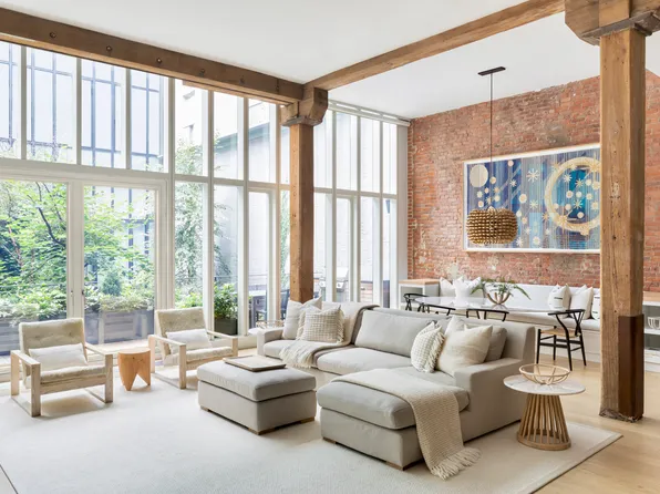 185 Plymouth Street image 2 of 32