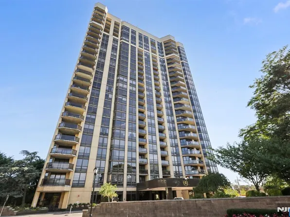 900 Palisade Ave APT 4J, Fort Lee, NJ 07024