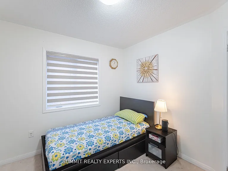 39 Donomore Dr #UPPER — Photo 29