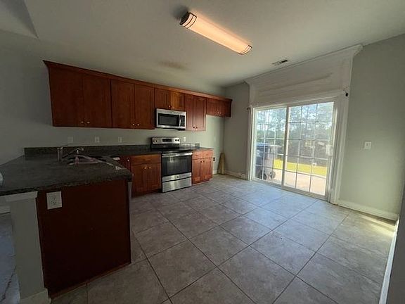 3rd image of 132 Palm Cove Circle