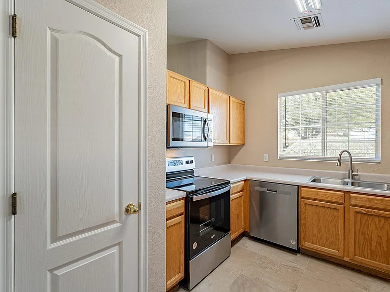 4504 W Sun Quest St — Photo 10
