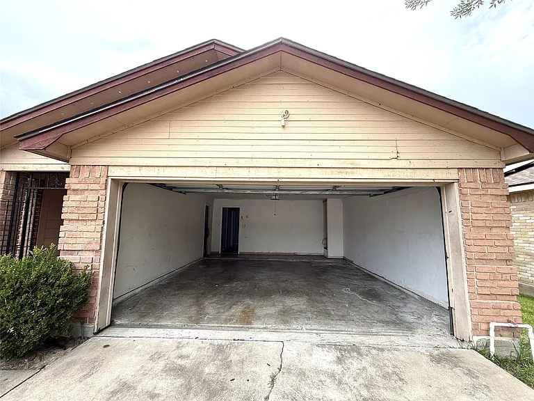 11611 Stone Bridge Dr — Photo 26