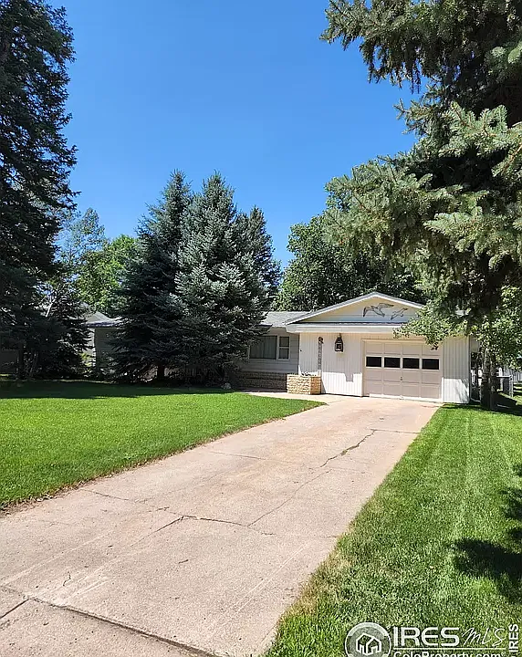 206 S Date St