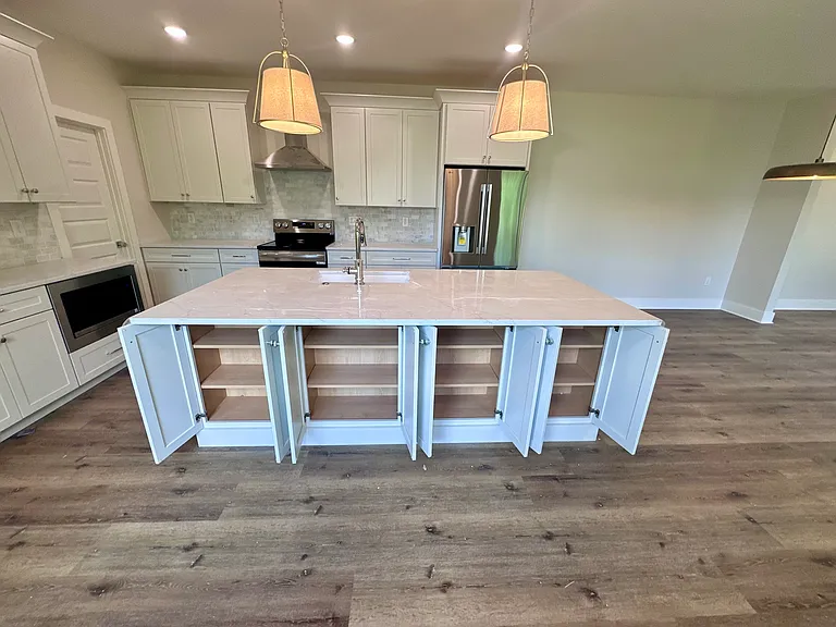 615 Waco Dr #B — Photo 8