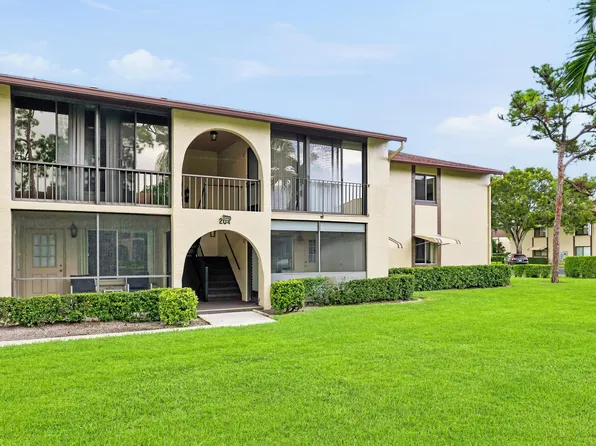 204 Pine Hov Circle #B-1, Greenacres, FL 33463