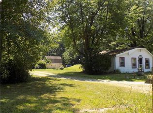 7279 E Lake Rd, Erie, PA 16511