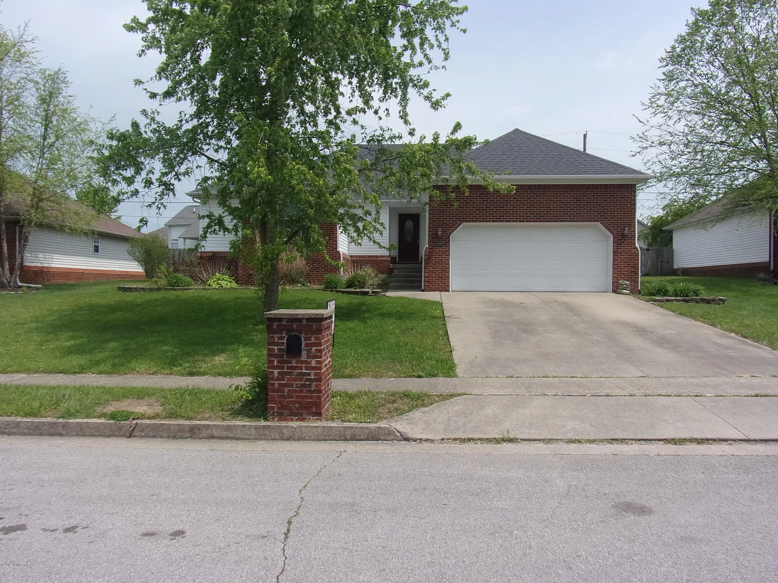 508 Harlan Dr photo 1
