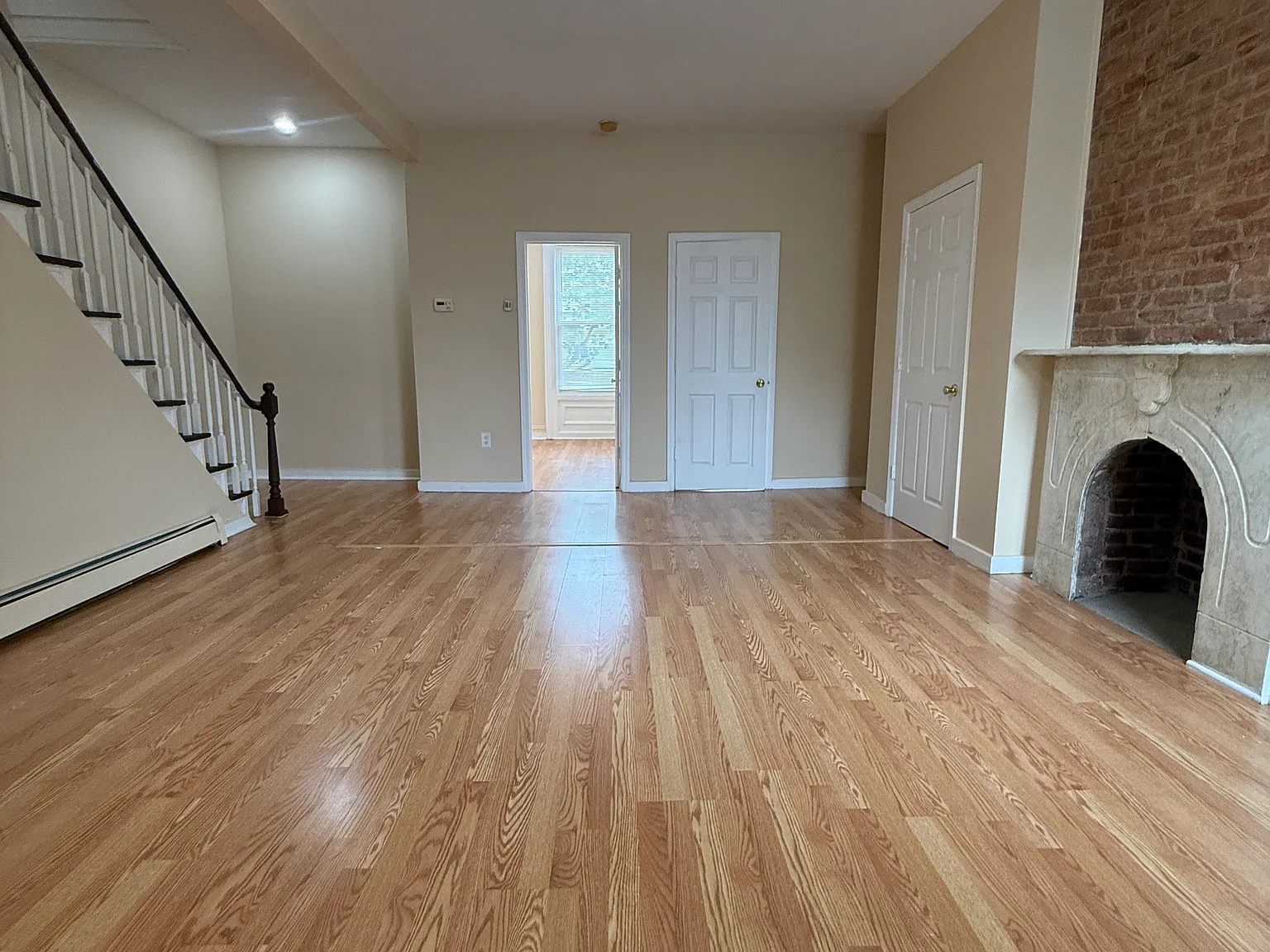 4 bed, $3,300 — Photo 2