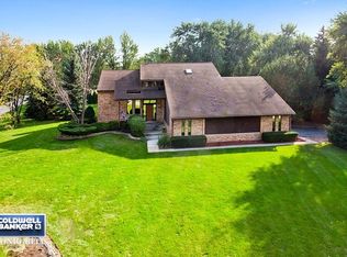 20W021 99th St, Lemont, IL 60439