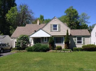 247 Garrison Rd, Amherst, NY 14221