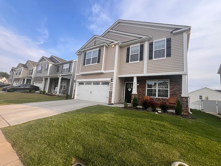 8185 Kennesaw Dr — Photo 3