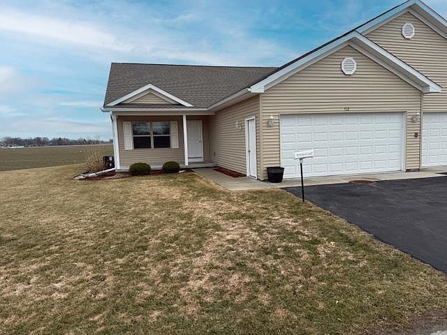 1st image of 512 Willow Bnd