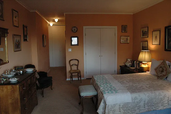 Sold by Longstreet & Associates Inc. | media 17