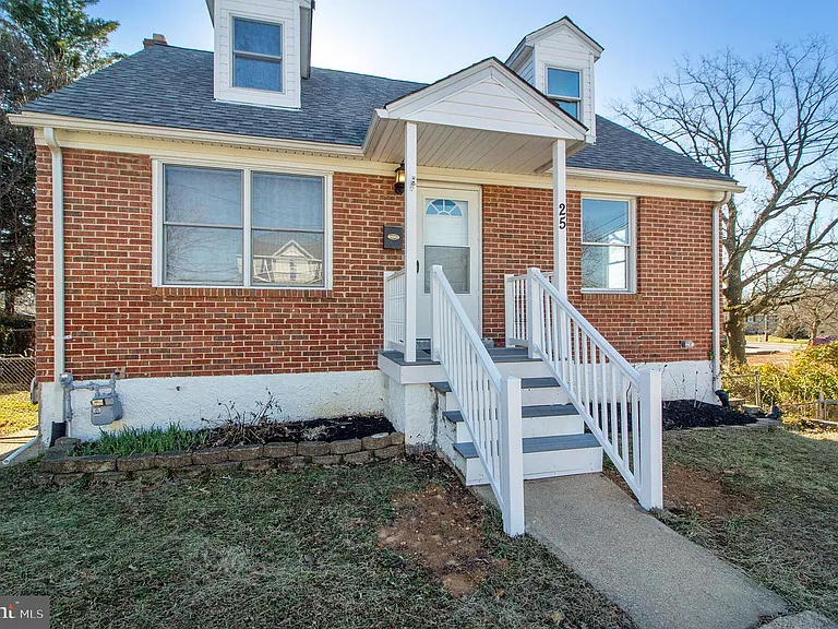 25 Birch Ave — Photo 32