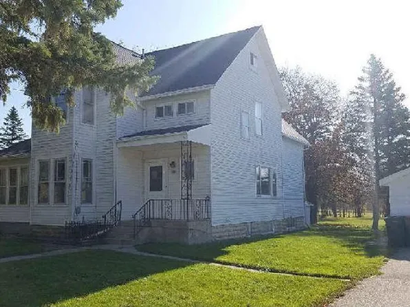 207 E Main St, Eden, WI 53019