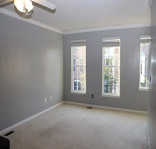 42772 Hollingsworth Ter — Photo 9