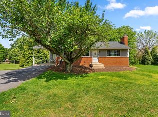 7301 Chrome Mine Rd, Gaithersburg, MD 20882