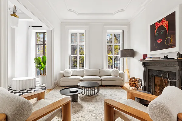 Rented by Compass | media 2