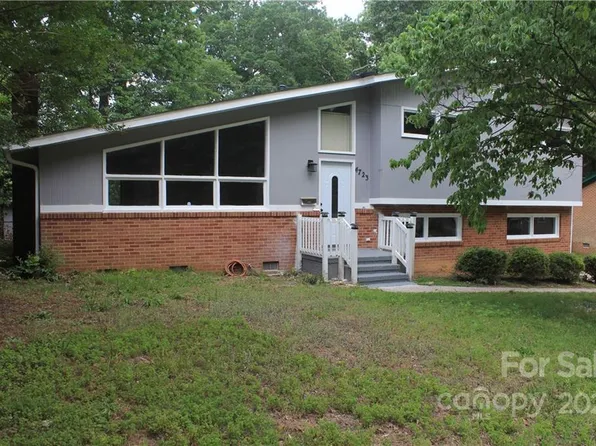 4723 Thornwood Rd, Charlotte, NC 28213