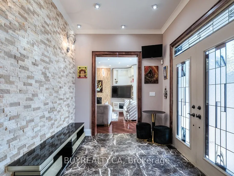 2530 King Rd