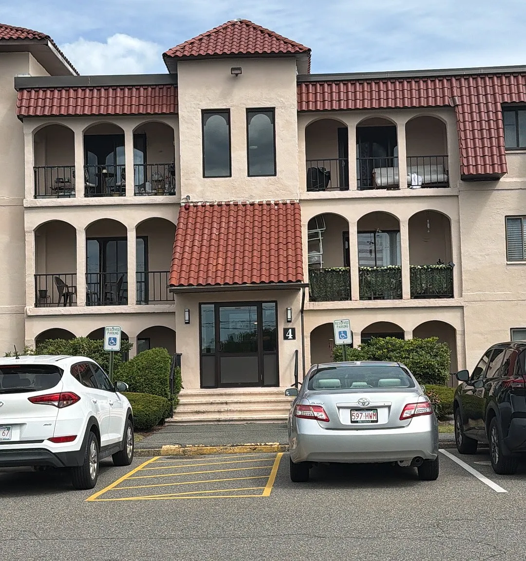 2 bed, 1.5 bath, 1100 sqft, $2,695 — Photo 1