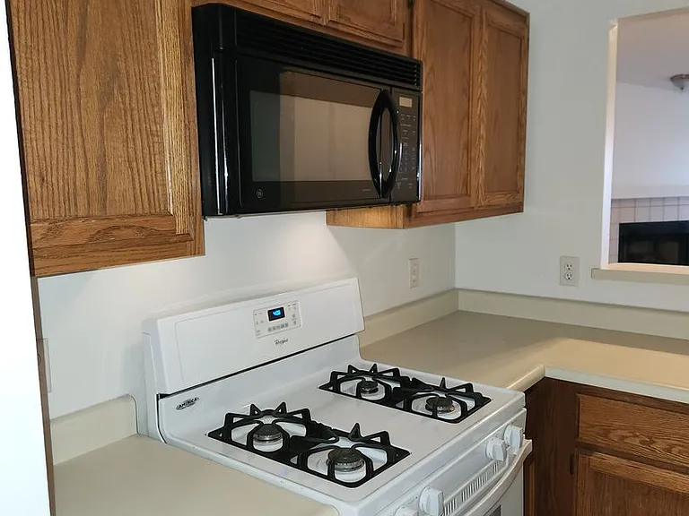 7048 Picaroon Ln — Photo 15