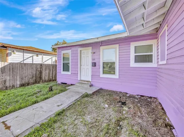 1715 W 4th St, Freeport, TX 77541