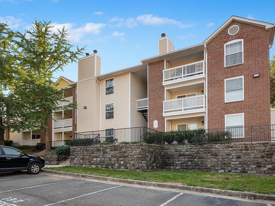 1st image of 1539 Lincoln Way APT 202