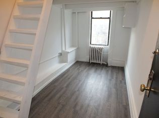345 W 46th St APT 9, New York, NY 10036
