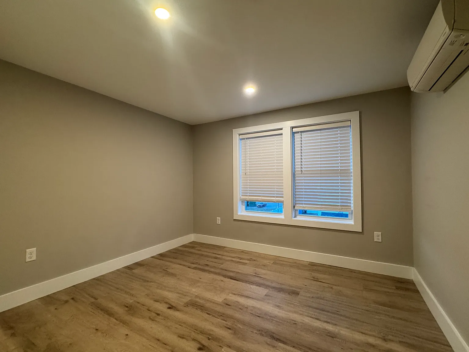 2 bed, 800 sqft, $2,750 — Photo 2