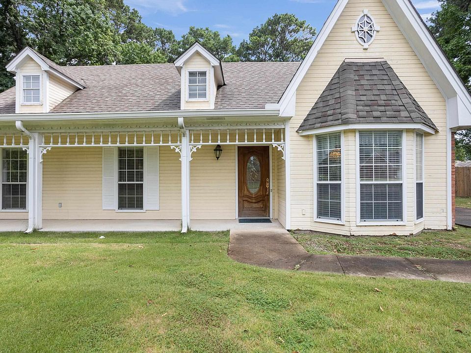 1st image of 778 Mary Ann Dr