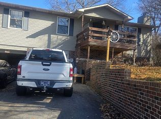 703 Periwinkle Ln, Maryville, TN 37804