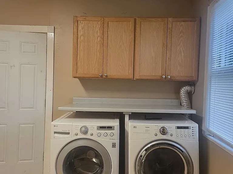 287 Sidney St E #2 — Photo 2