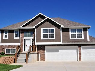 16722 Ruby Way, Basehor, KS 66007