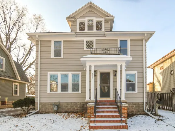 909 Howard St, Green Bay, WI 54303