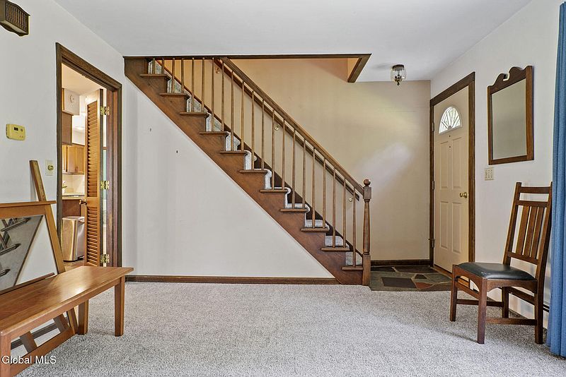 4th image of 176 High Rock Road