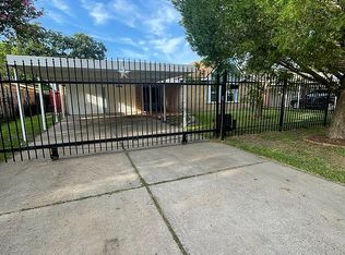 5634 Mackinaw St, Houston, TX 77053